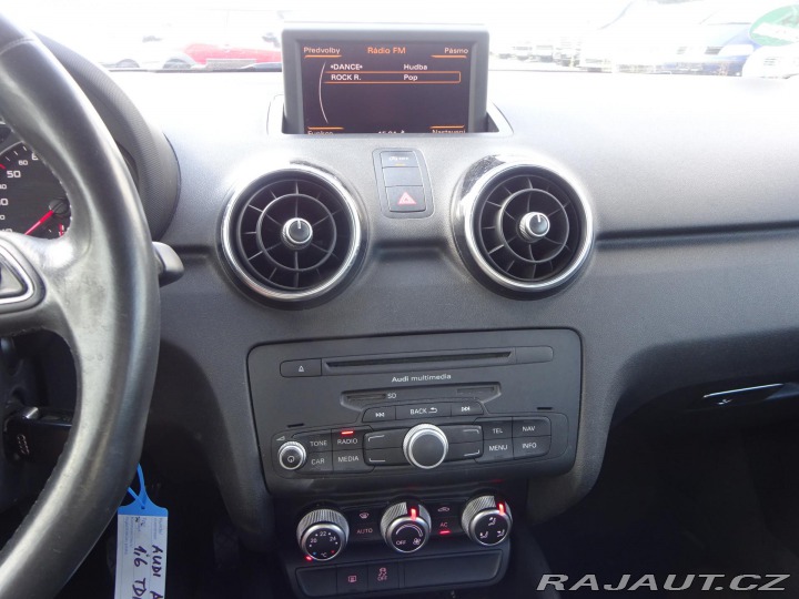 Audi A1 1.6TDI  77kW S-line 2010