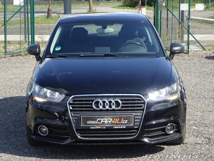 Audi A1 1.6TDI  77kW S-line 2010