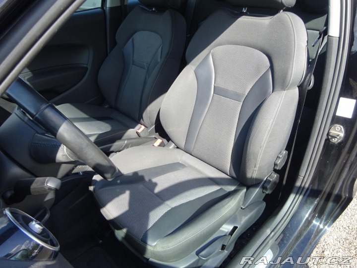 Audi A1 1.6TDI  77kW S-line 2010