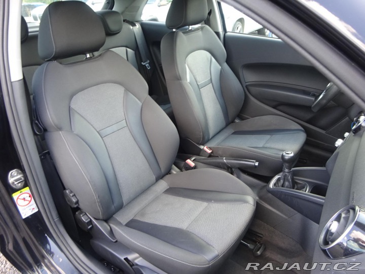 Audi A1 1.6TDI  77kW S-line 2010