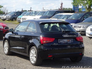 Audi A1 1.6TDI  77kW S-line 2010