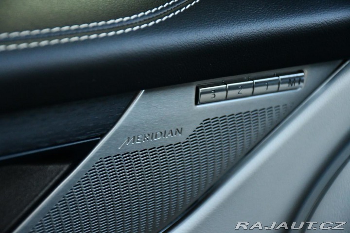 Jaguar F-Pace D200 AWD R-DYNAMIC ZÁRUKA 2023