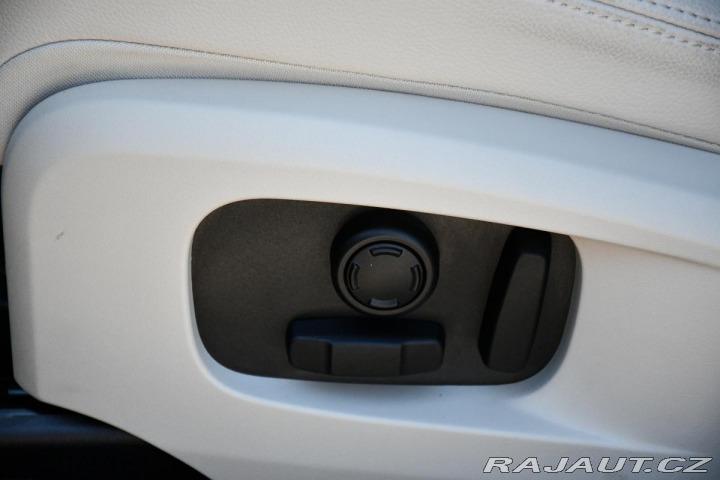 Jaguar F-Pace D200 AWD R-DYNAMIC ZÁRUKA 2023