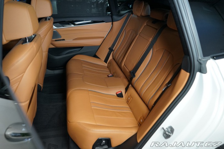 BMW 6 30d*GT*xDRIVE*PANO*CARPLA 2018