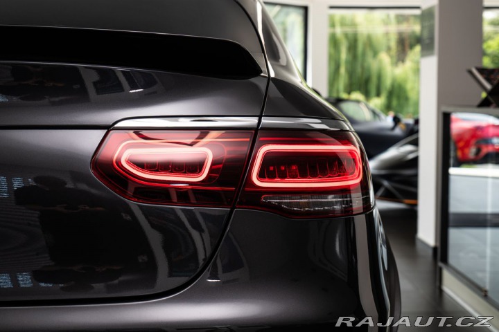 Mercedes-Benz GLC  1800