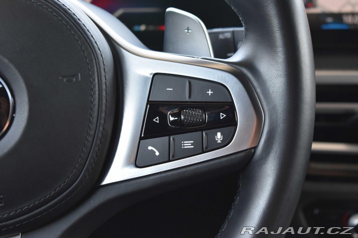 BMW 3 320d xD REZERVACE 2023