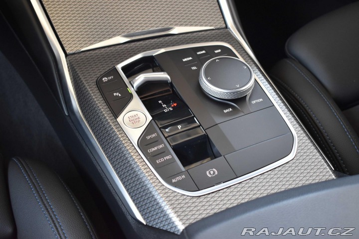 BMW 3 320d xD REZERVACE 2023