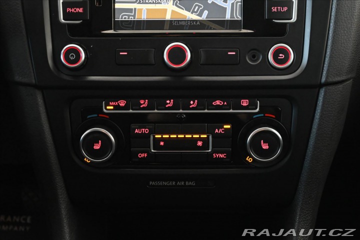 Volkswagen Golf 1,6 TDi 77kW NAVI PRAVIDE 2013