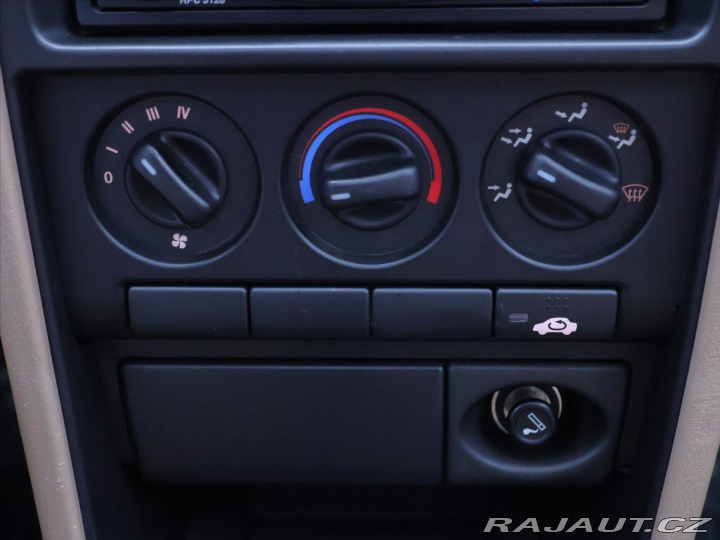 Rover 400 1,6 SI 82kW El.okna 1999