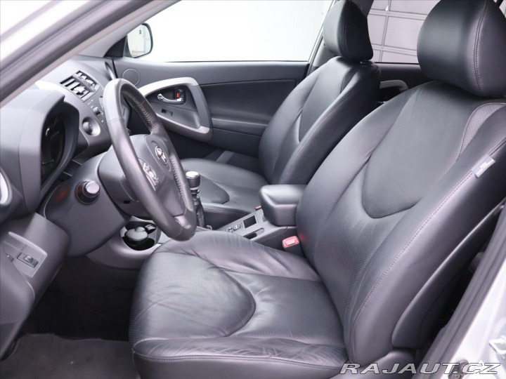 Toyota RAV4 2.2 D-CAT 130kW AWD Kůže 2007