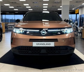 Opel Grandland 1.2 GS 1.2 TURBO 107 kW e 2025