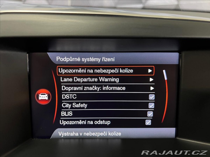 Volvo XC60 D4 120 KW AWD MOMENTUM, B 2014