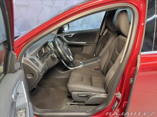 Volvo XC60 D4 120 KW AWD MOMENTUM, B 2014