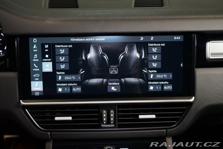 Porsche Cayenne TURBO*PCCB*PDCC*TAŽNÉ*ZÁR 2019