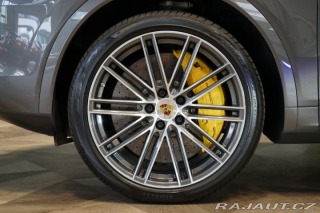 Porsche Cayenne TURBO*PCCB*PDCC*TAŽNÉ*ZÁR 2019
