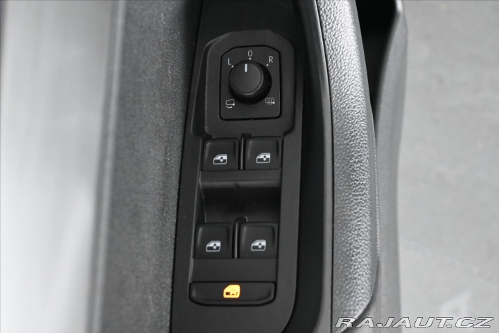 Škoda Karoq 2,0 TDi 110kW CLEVER Záru 2022