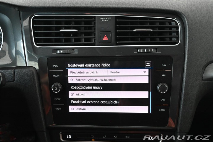 Volkswagen Golf 1,6 TDi 85kW COMFORTLINE 2020