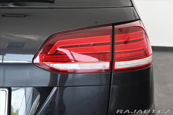 Volkswagen Golf 1,6 TDi 85kW COMFORTLINE 2020