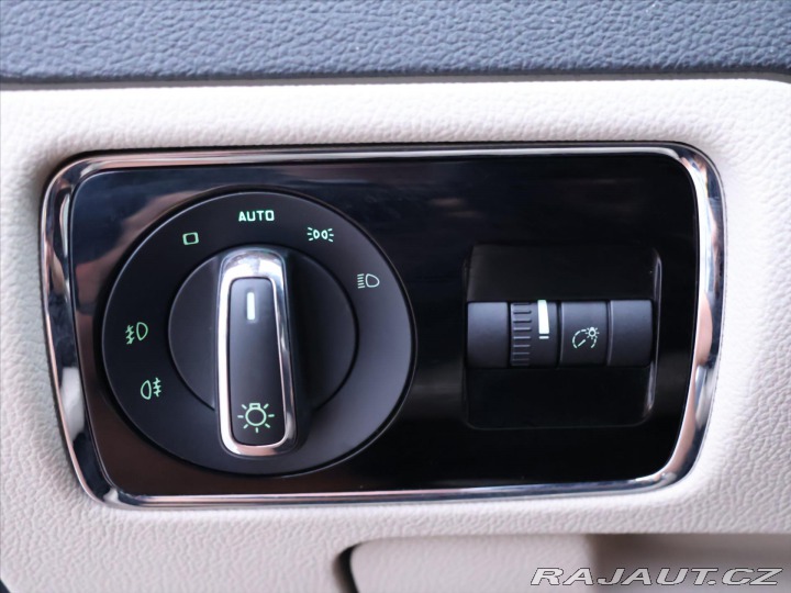 Škoda Superb 2,0 TDI DSG CZ Elegance K 2014