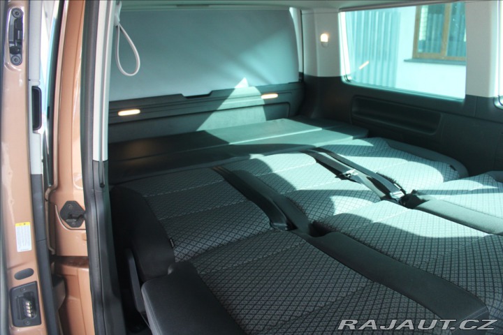 Volkswagen California 2,0 TDI DSG 4Motion BEACH 2020