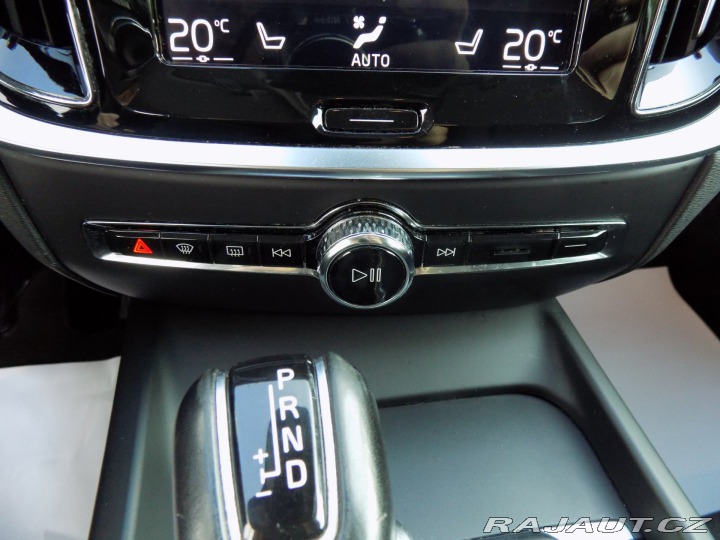 Volvo V60 2.0 D4/Momentum/Full-LED/ 2019