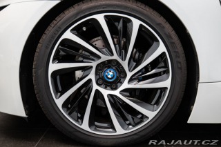 BMW i8  2015