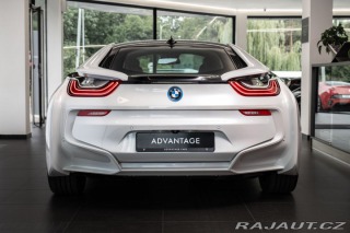 BMW i8  2015