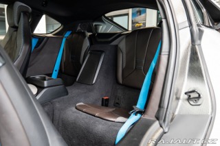 BMW i8  2015