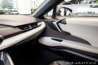 BMW i8  2015