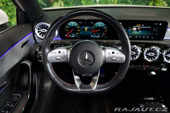Mercedes-Benz A 200*AMG*CARPLAY*LED*CAMER 2020
