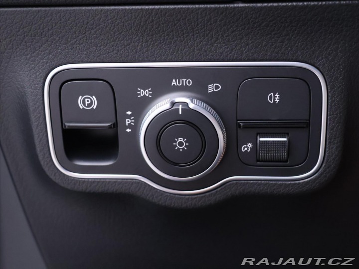 Mercedes-Benz GLA 2,0 220d 140kW 4Matic CZ 2020