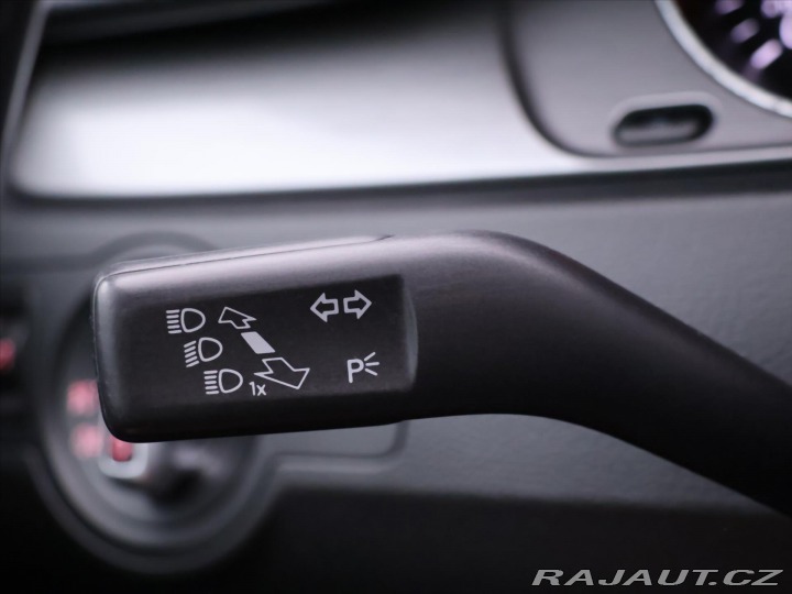 Volkswagen Passat 2,0 TDI 103kW DSG CZ Xeno 2012
