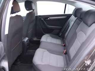 Volkswagen Passat 2,0 TDI 103kW DSG CZ Xeno 2012