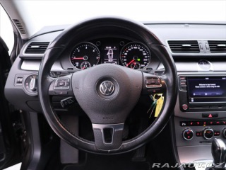 Volkswagen Passat 2,0 TDI 103kW DSG CZ Xeno 2012