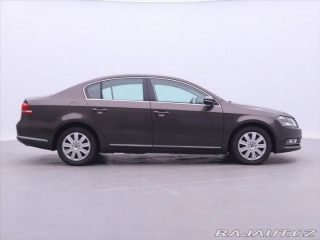 Volkswagen Passat 2,0 TDI 103kW DSG CZ Xeno 2012