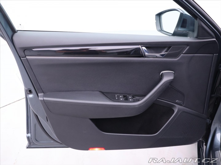 Škoda Superb 2,0 TSI 200kW DSG CZ L&am 2020