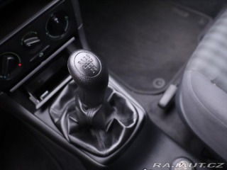 Škoda Octavia 1,6 i 75kW CZ Serv.Kniha 2004