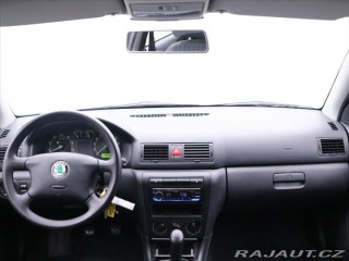 Škoda Octavia 1,6 i 75kW CZ Serv.Kniha 2004
