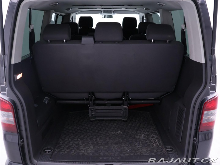 Volkswagen Caravelle 1,9 75kW CD 8.míst 2007