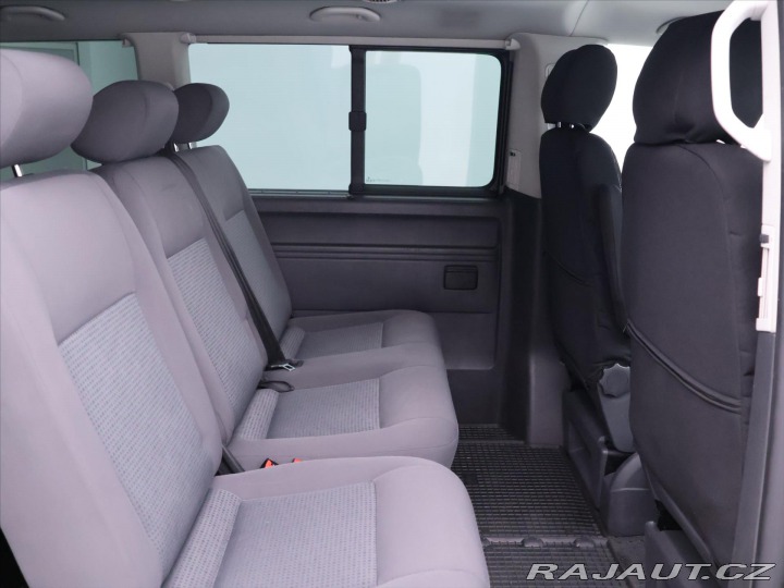 Volkswagen Caravelle 1,9 75kW CD 8.míst 2007