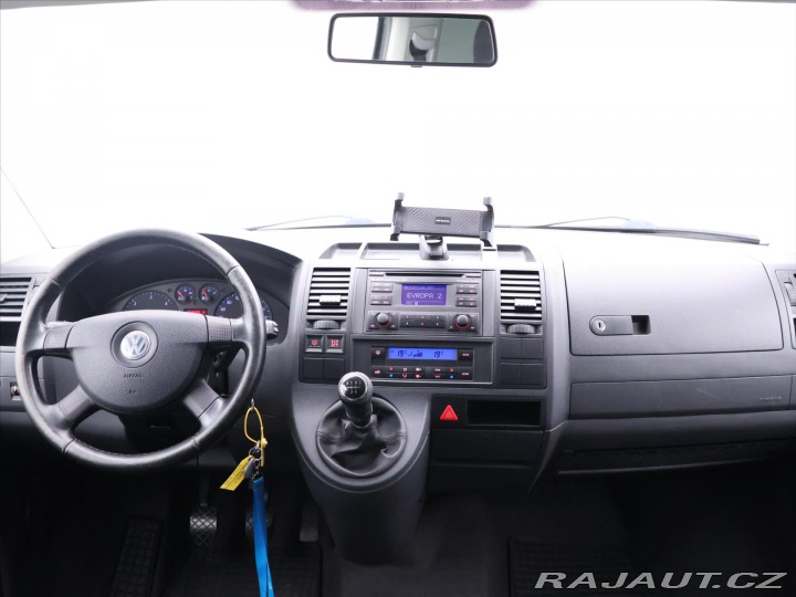Volkswagen Caravelle 1,9 75kW CD 8.míst 2007