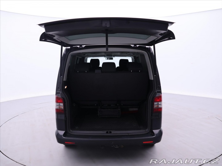 Volkswagen Caravelle 1,9 75kW CD 8.míst 2007