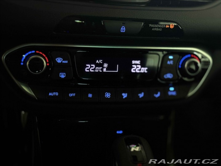 Hyundai i30 1,0 T-GDI NLINE SAFETY AT 2025