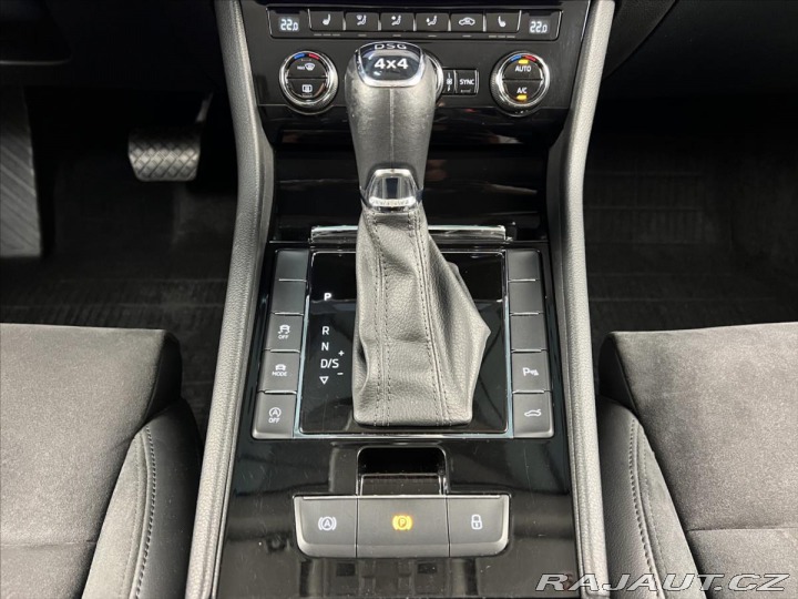 Škoda Superb 2,0 TDI 140 KW 4x4 DSG ST 2019
