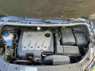 Volkswagen Touran 1,6 TDI 77kw 201 2010