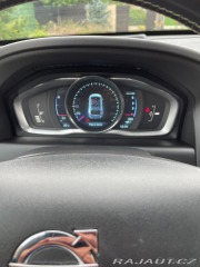 Volvo XC60 2,4   D5 R-DESING 158kW 1 2013