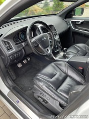 Volvo XC60 2,4   D5 R-DESING 158kW 1 2013