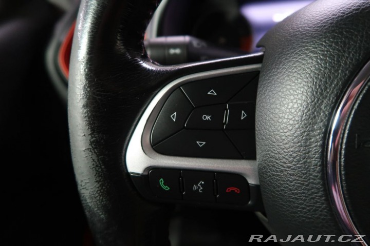Jeep Renegade 1.4MultiAir,CZ,1Maj,4x4 2015