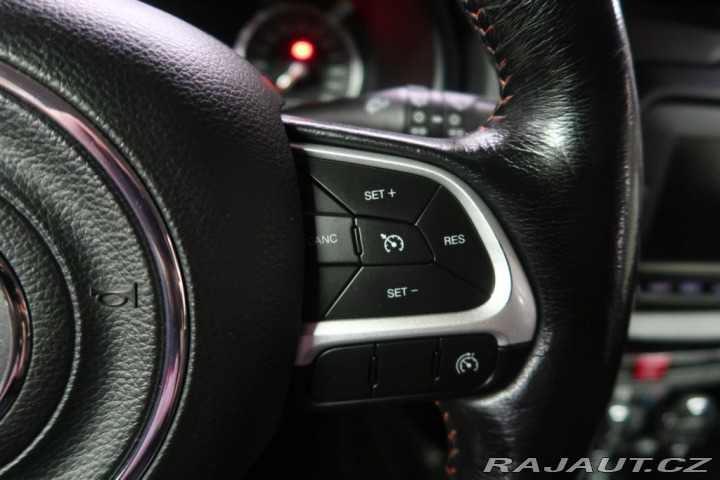 Jeep Renegade 1.4MultiAir,CZ,1Maj,4x4 2015