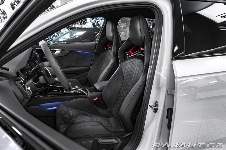 Audi RS4 CompetitionPLUS/KARBON/MM 2023